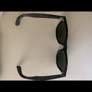 Ray-Ban Accessories - Ray-Ban Wayferer II Classic in Tortoise Ray-Ban Accessories - Ray-Ban Wayferer II Classic in Tortoise